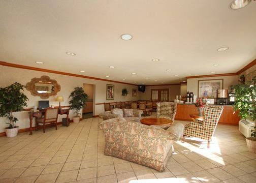 Baymont By Wyndham Evansville North/Haubstadt Warrenton Interior photo